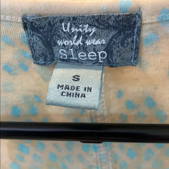 Summer Bathrobe Size S/M Missing Belt or Tie - Picture 2 of 3